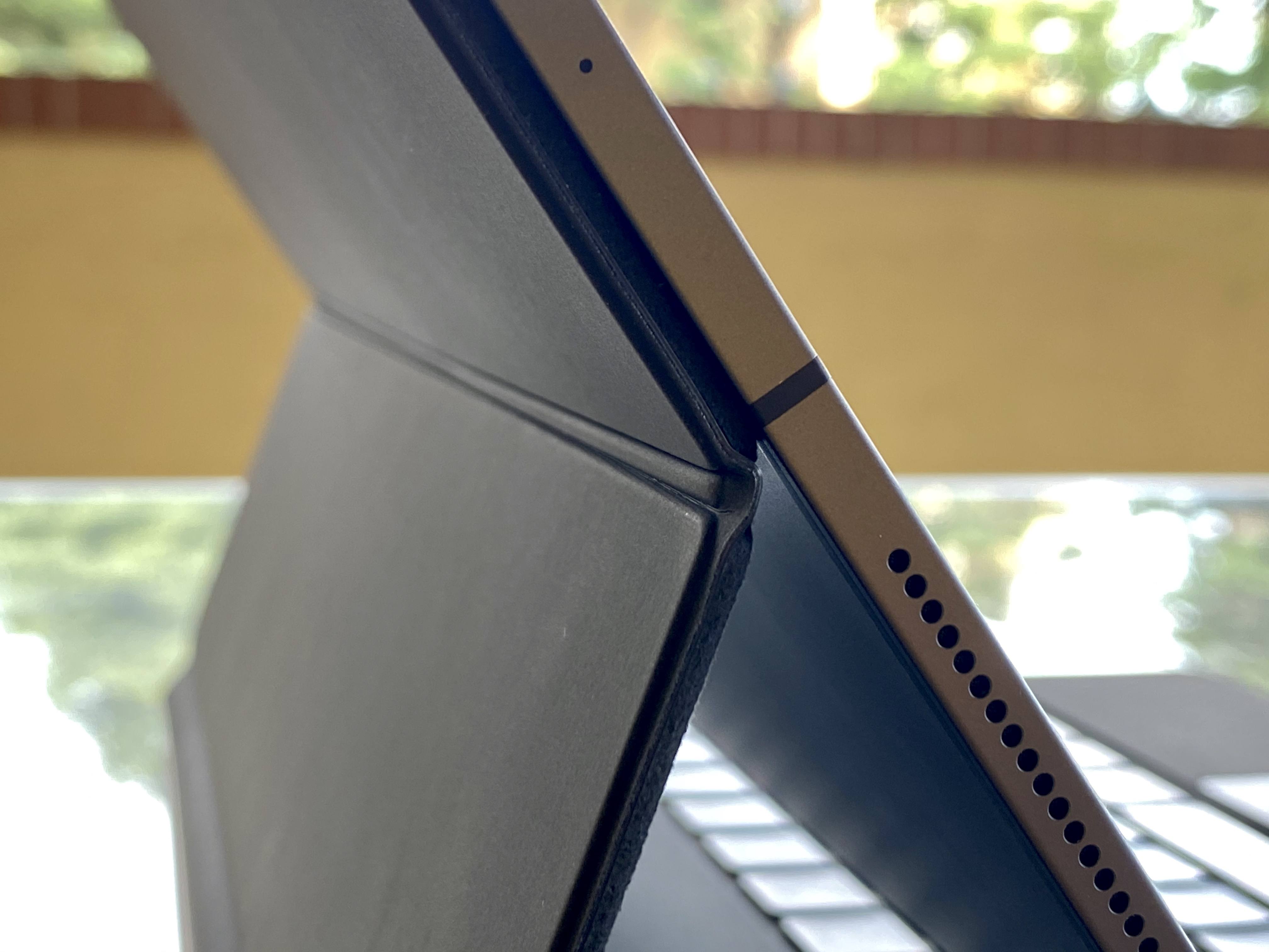 The Magic Keyboard's second hinge.