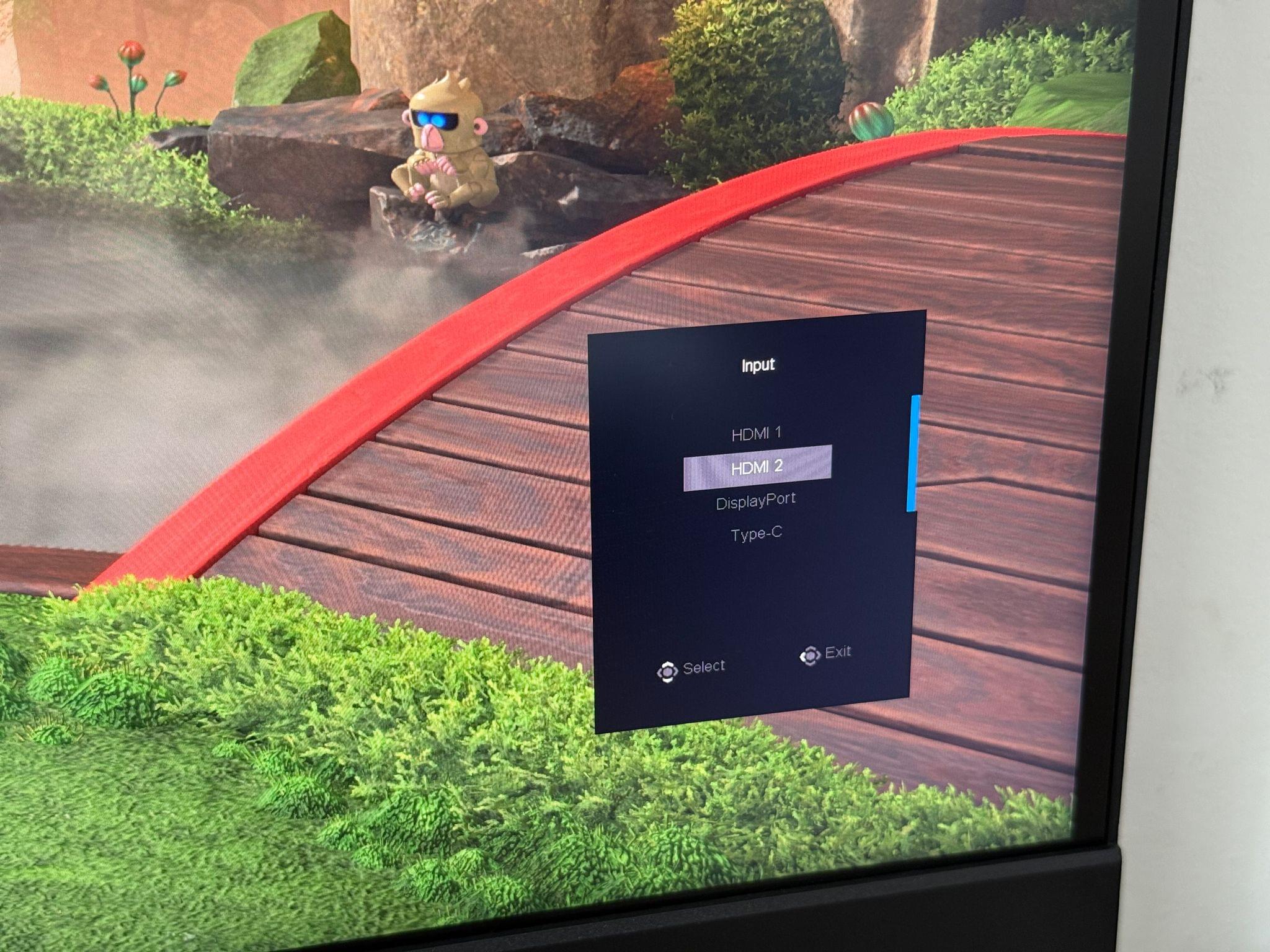 Multiple inputs for a desktop monitor &ndash; what a concept.
