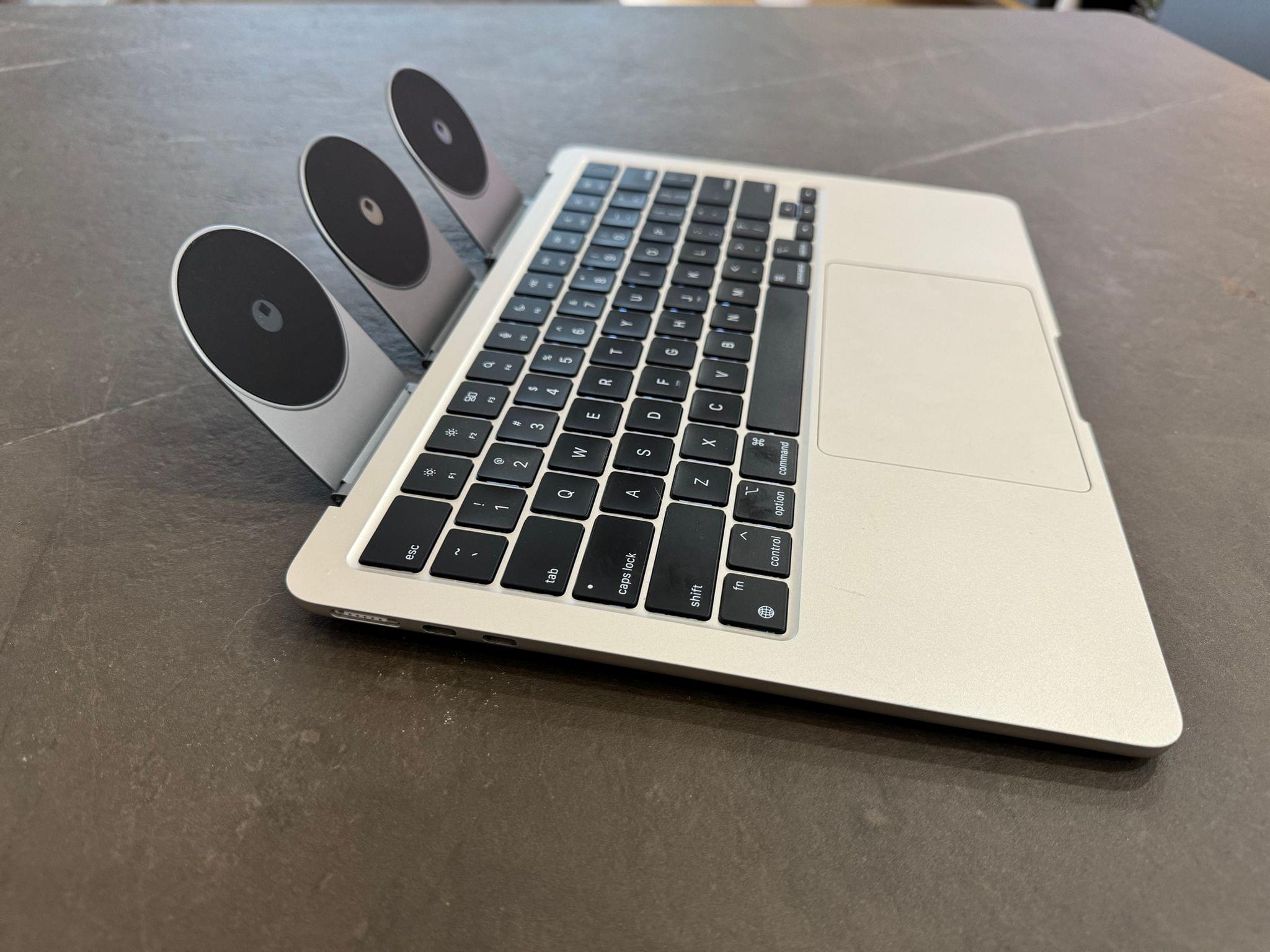 The complete mounting system.